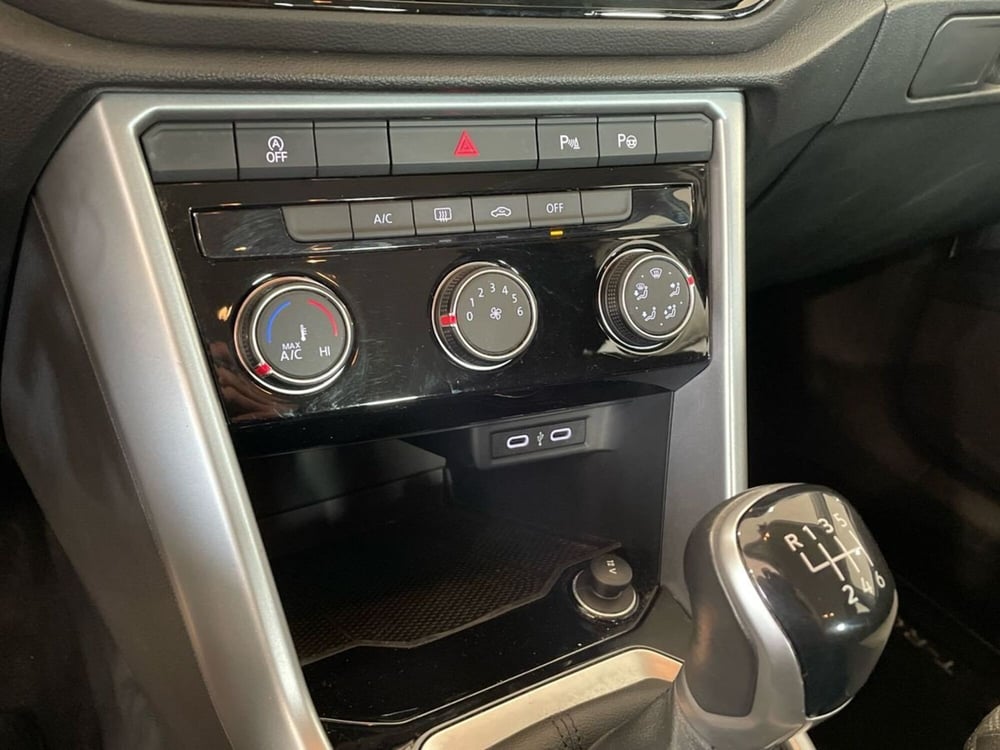 Volkswagen T-Roc usata a Pistoia (15)