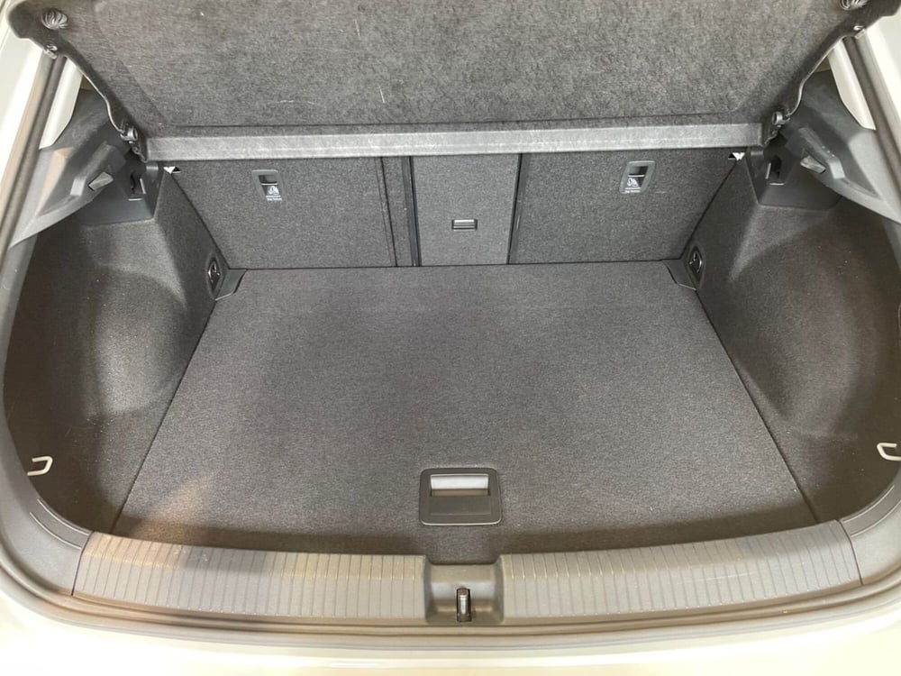 Volkswagen T-Roc usata a Prato (8)