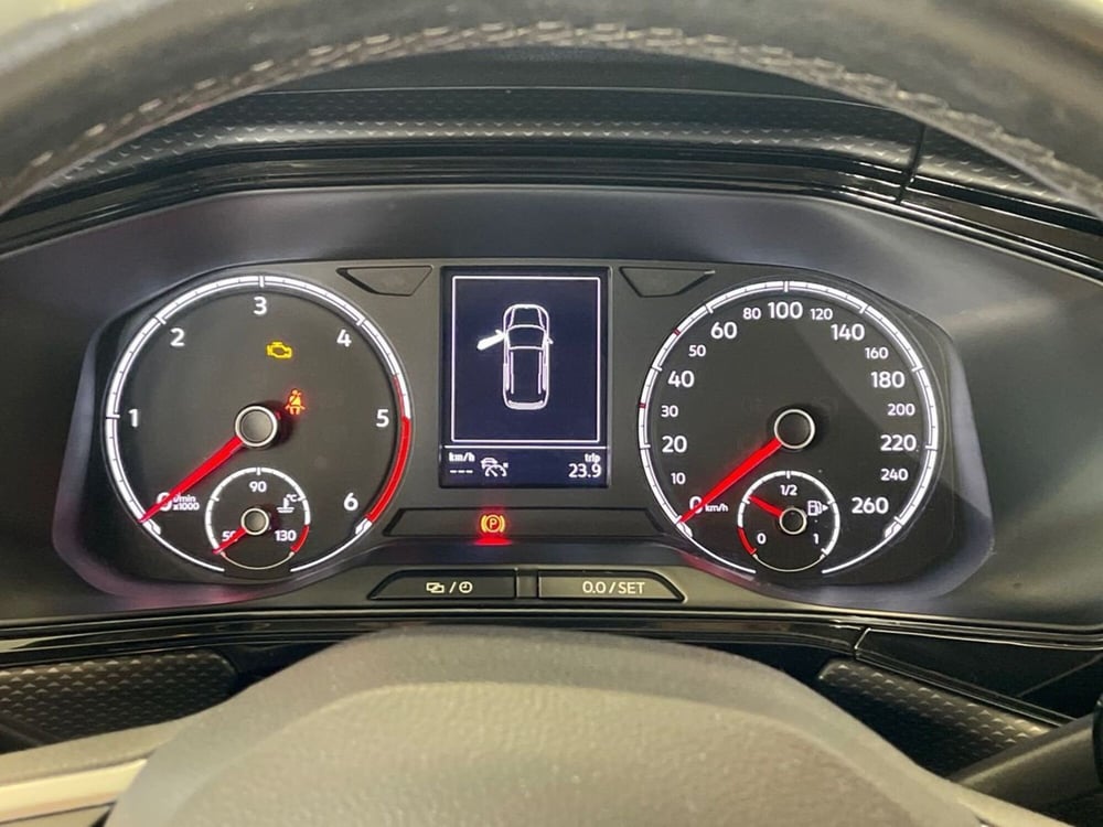 Volkswagen T-Cross usata a Pistoia (13)