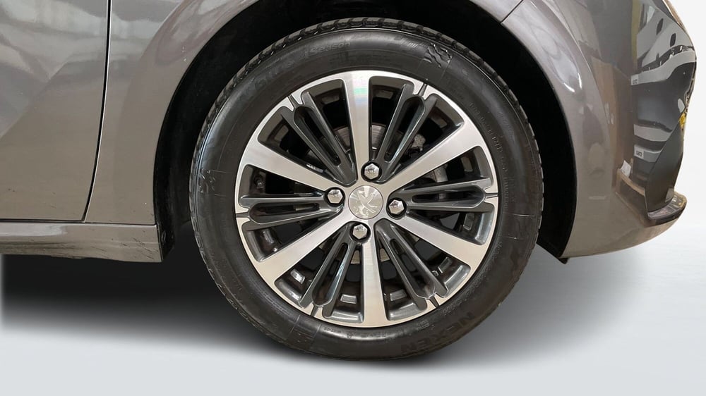 Peugeot 208 usata a Varese (15)