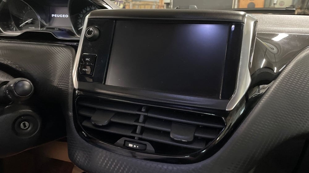 Peugeot 208 usata a Varese (5)