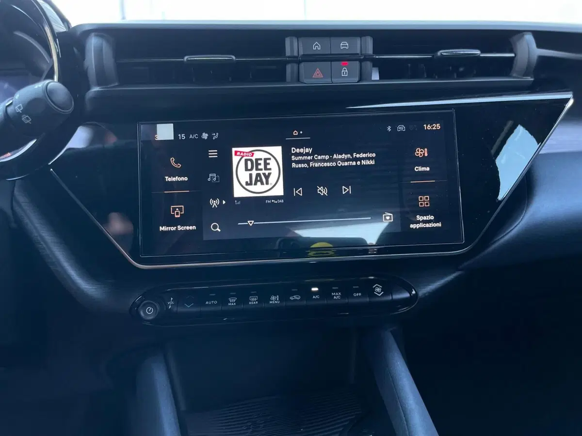 Alfa Romeo Junior nuova a Ancona (16)