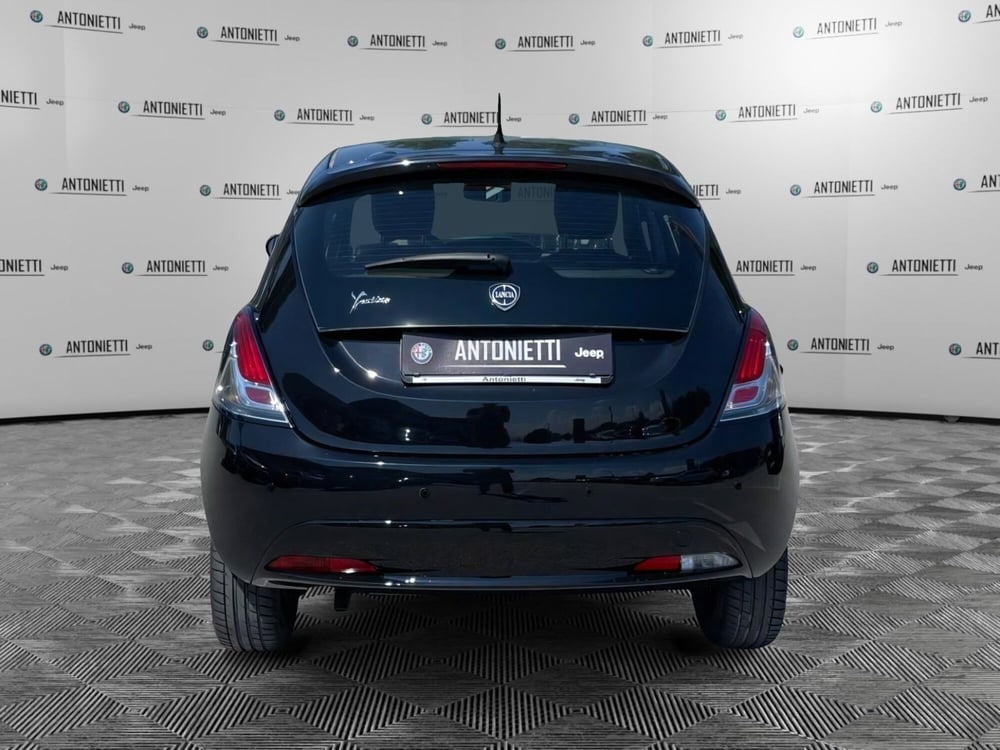 Lancia Ypsilon usata a Ancona (6)