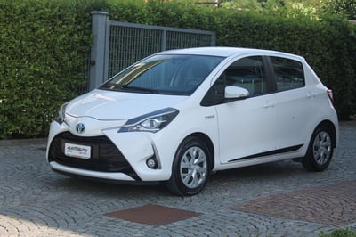 Toyota Yaris 1.5 Hybrid 5 porte Active del 2018 usata a Cuneo