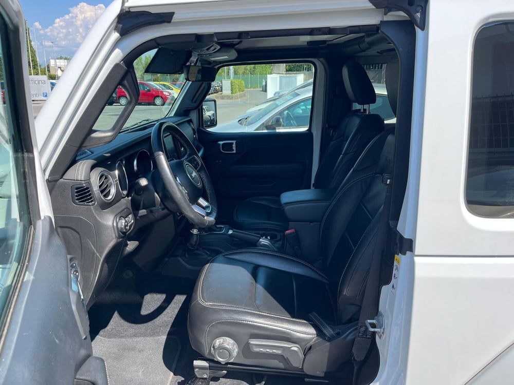 Jeep Wrangler usata a Lucca (11)