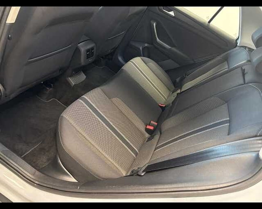 Volkswagen T-Roc usata a Milano (10)