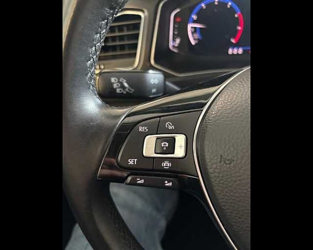Volkswagen T-Roc usata a Milano (13)