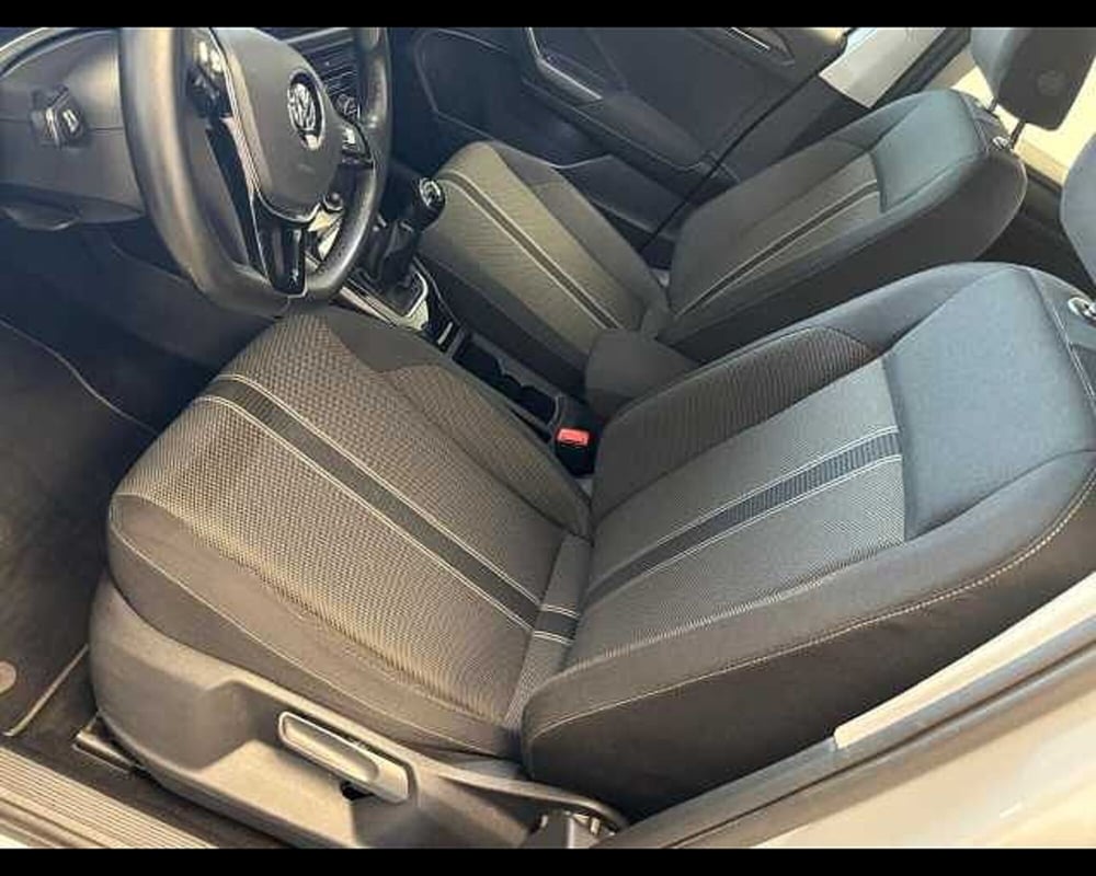 Volkswagen T-Roc usata a Milano (9)