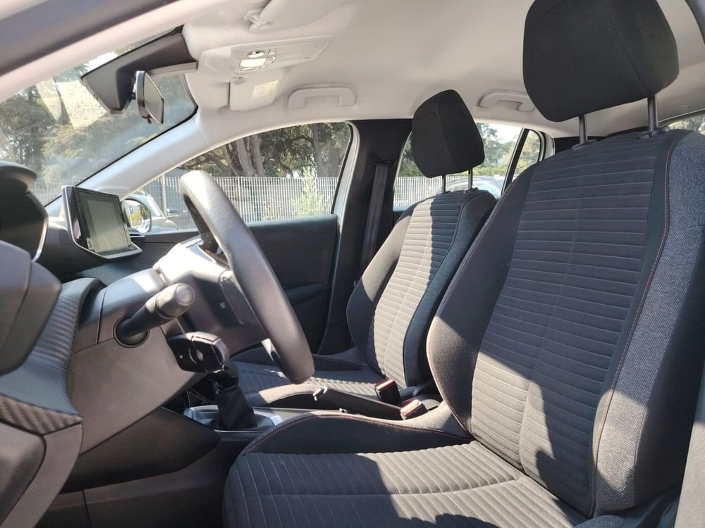 Peugeot 208 usata a Massa-Carrara (13)