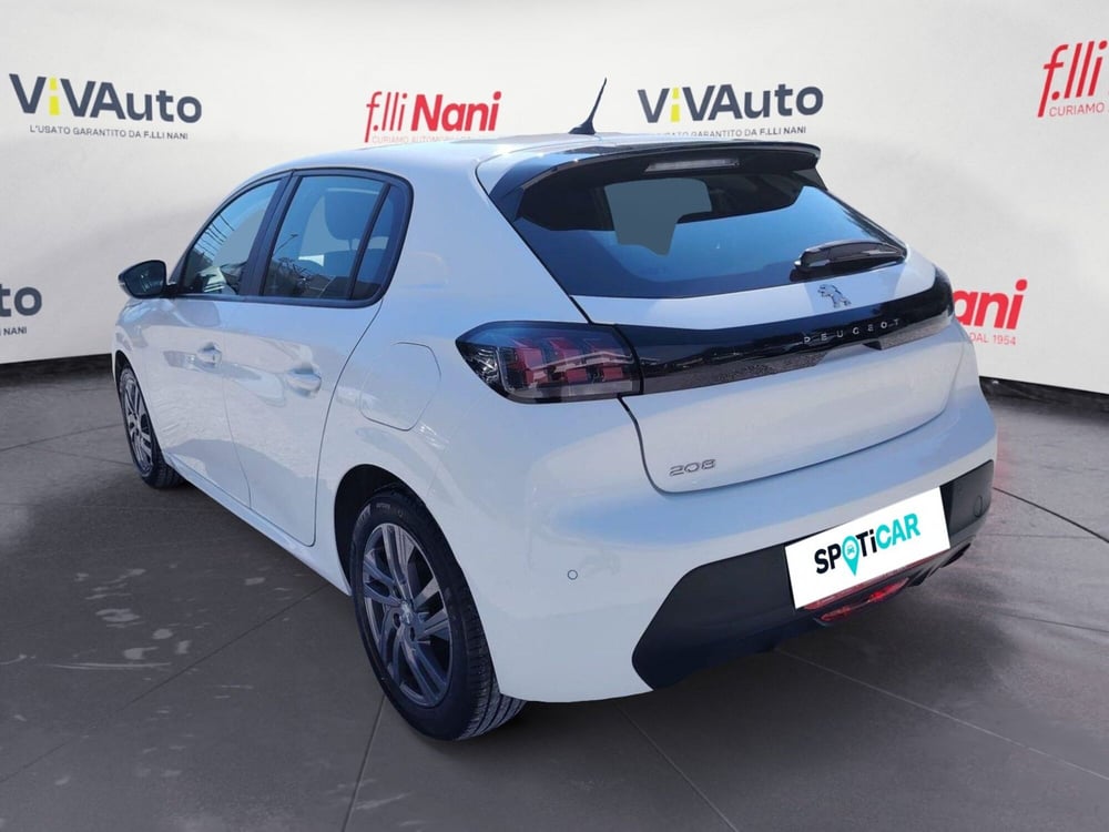 Peugeot 208 usata a Massa-Carrara (17)