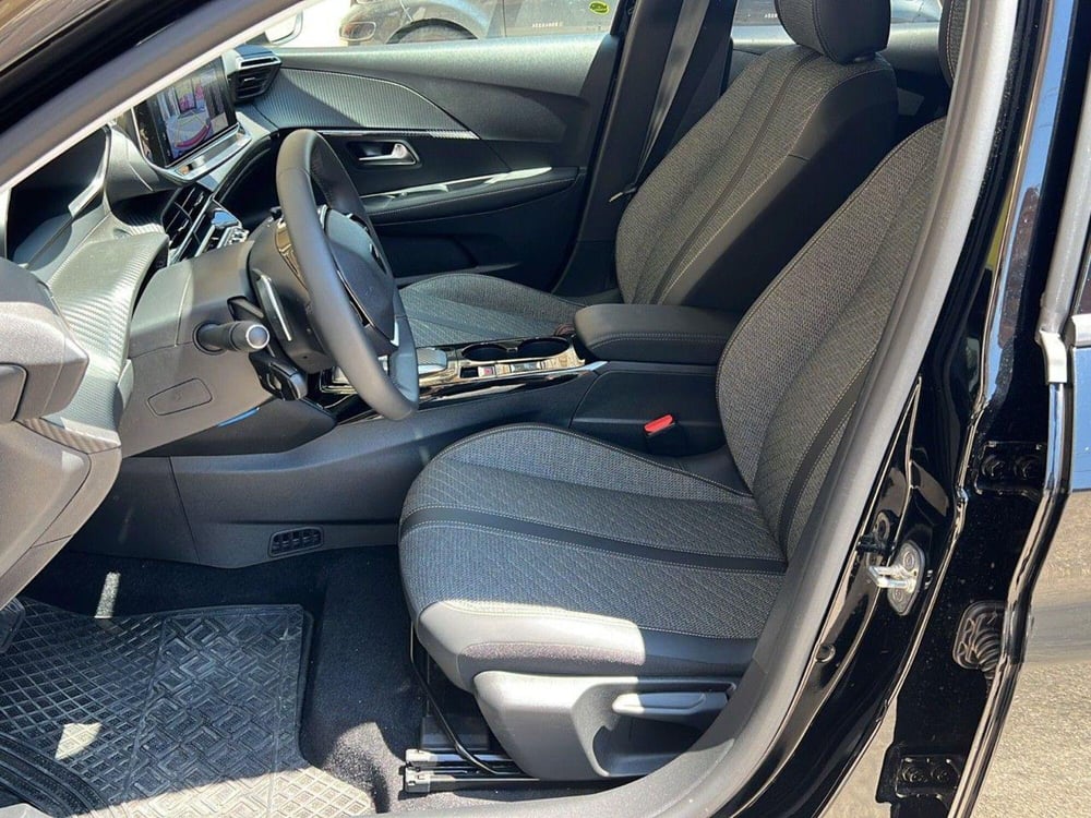 Peugeot 208 usata a Foggia (10)