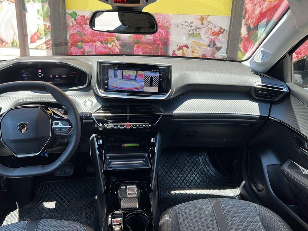 Peugeot 208 usata a Foggia (8)