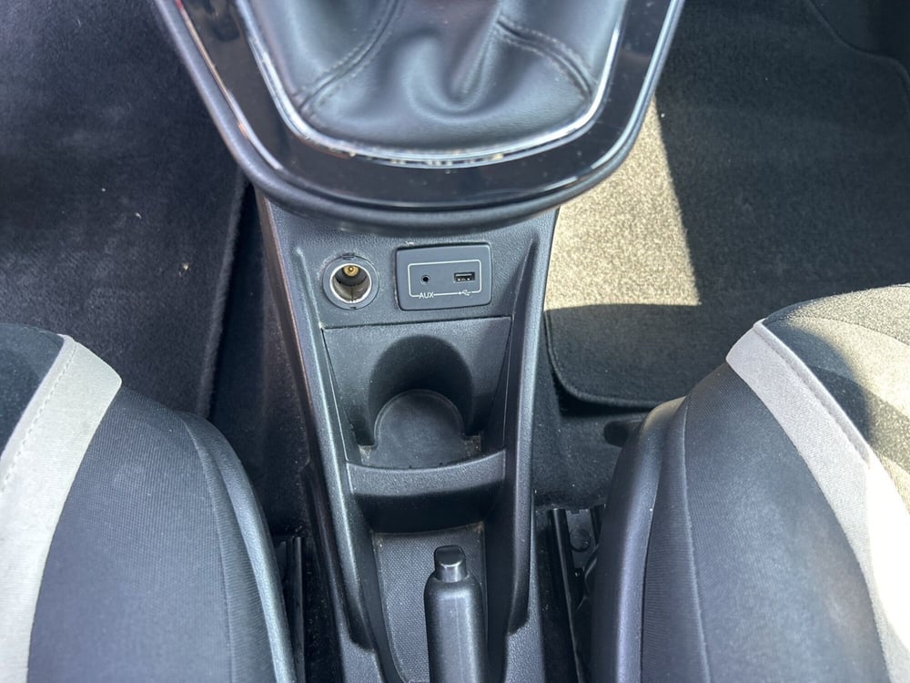 Lancia Ypsilon usata a Bergamo (15)