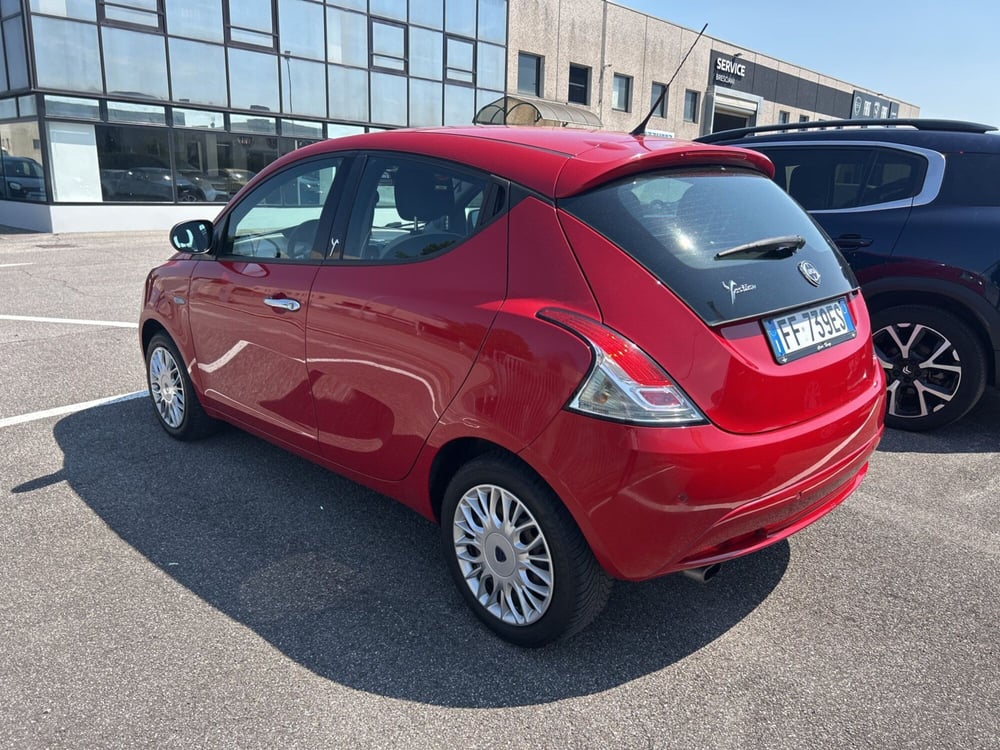 Lancia Ypsilon usata a Bergamo (5)
