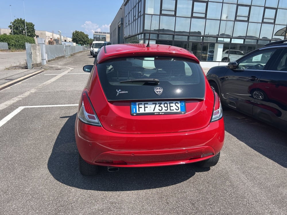 Lancia Ypsilon usata a Bergamo (6)