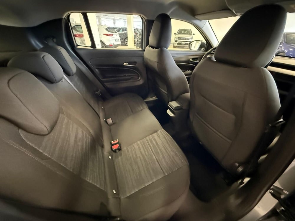 Jeep Avenger nuova a Arezzo (15)