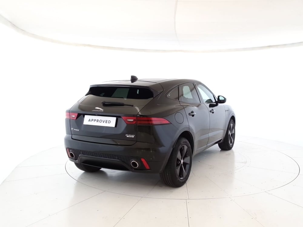 Jaguar E-Pace usata a Monza e Brianza (2)