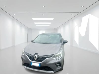 Renault Captur Full Hybrid E-Tech 145 CV Intens del 2021 usata a Latina