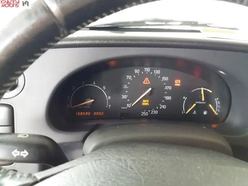 Saab 900 Cabrio usata a Latina (6)