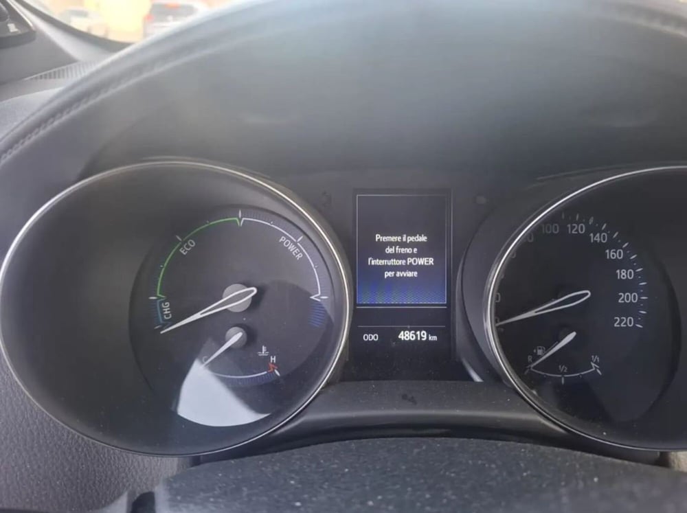 Toyota Toyota C-HR usata a Latina (6)