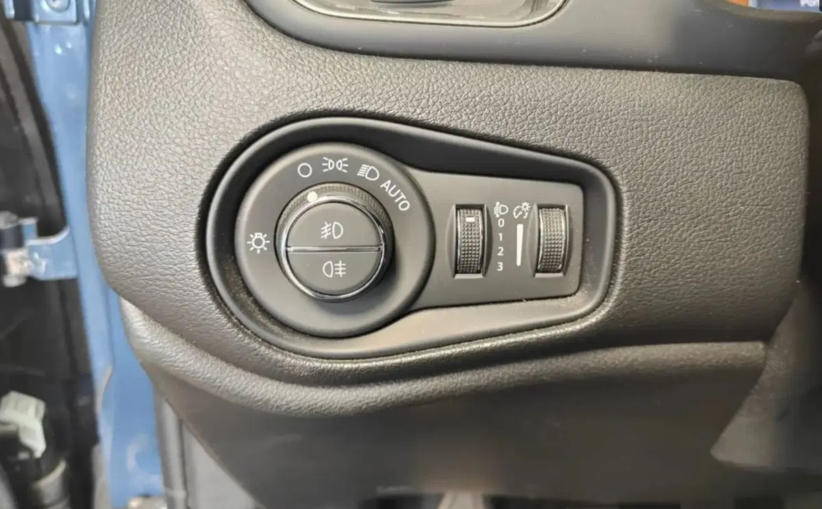 Jeep Renegade usata a Latina (7)