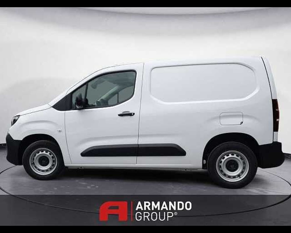 Peugeot Partner Furgone nuova a Cuneo (8)
