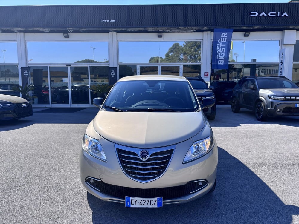 Lancia Ypsilon usata a Ancona (2)