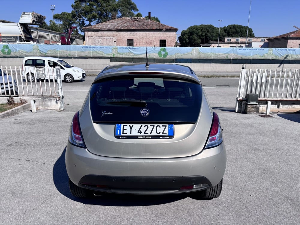 Lancia Ypsilon usata a Ancona (6)