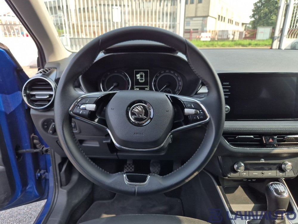 Skoda Fabia usata a Milano (17)