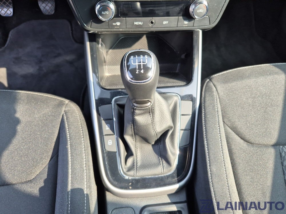 Skoda Fabia usata a Milano (18)
