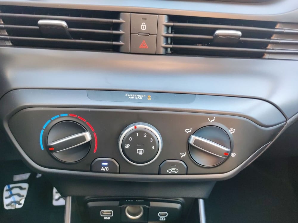 Hyundai Bayon nuova a Latina (19)