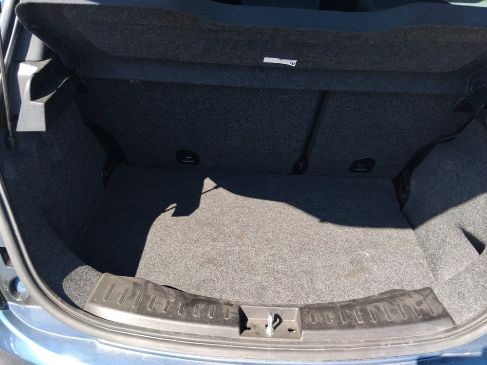 Lancia Ypsilon usata a Roma (10)