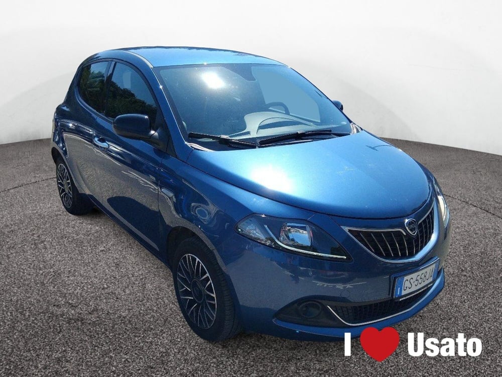 Lancia Ypsilon usata a Roma (2)