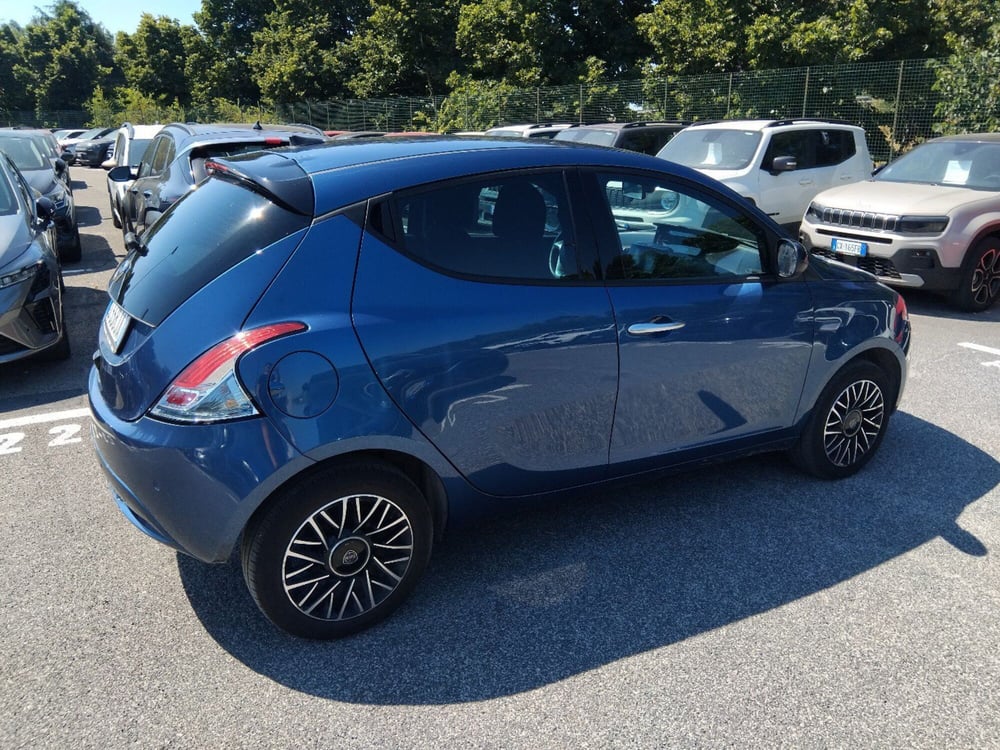 Lancia Ypsilon usata a Roma (6)