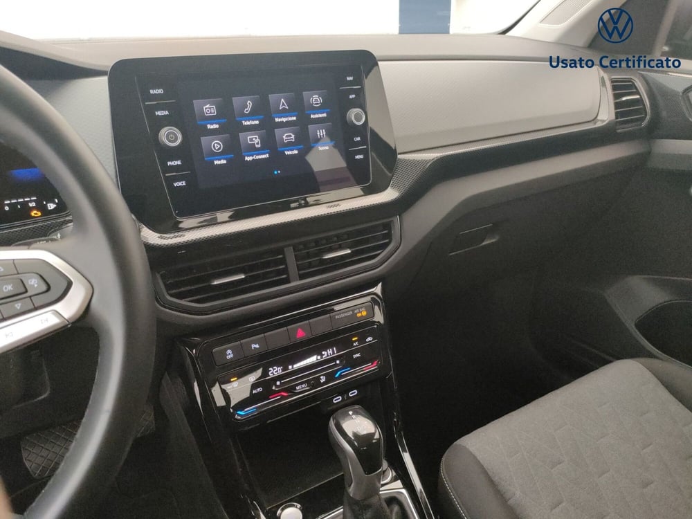 Volkswagen T-Cross usata a Varese (14)