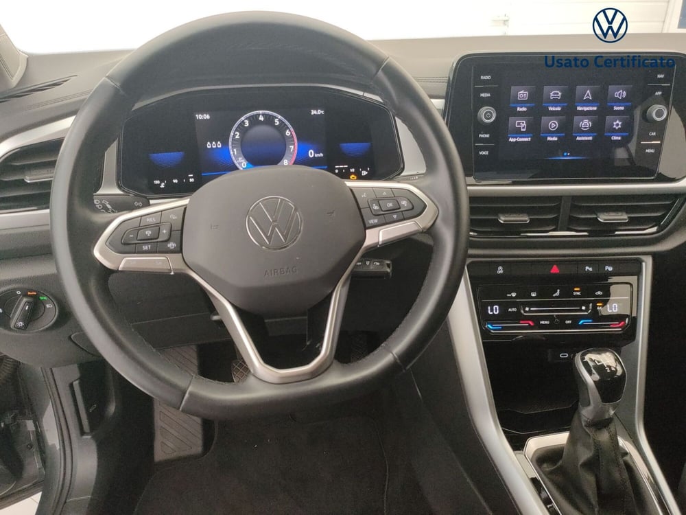 Volkswagen T-Roc usata a Varese (15)