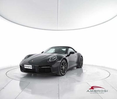 Porsche 911 Cabrio Cabrio 3.0 Carrera 4 auto del 2023 usata a Viterbo
