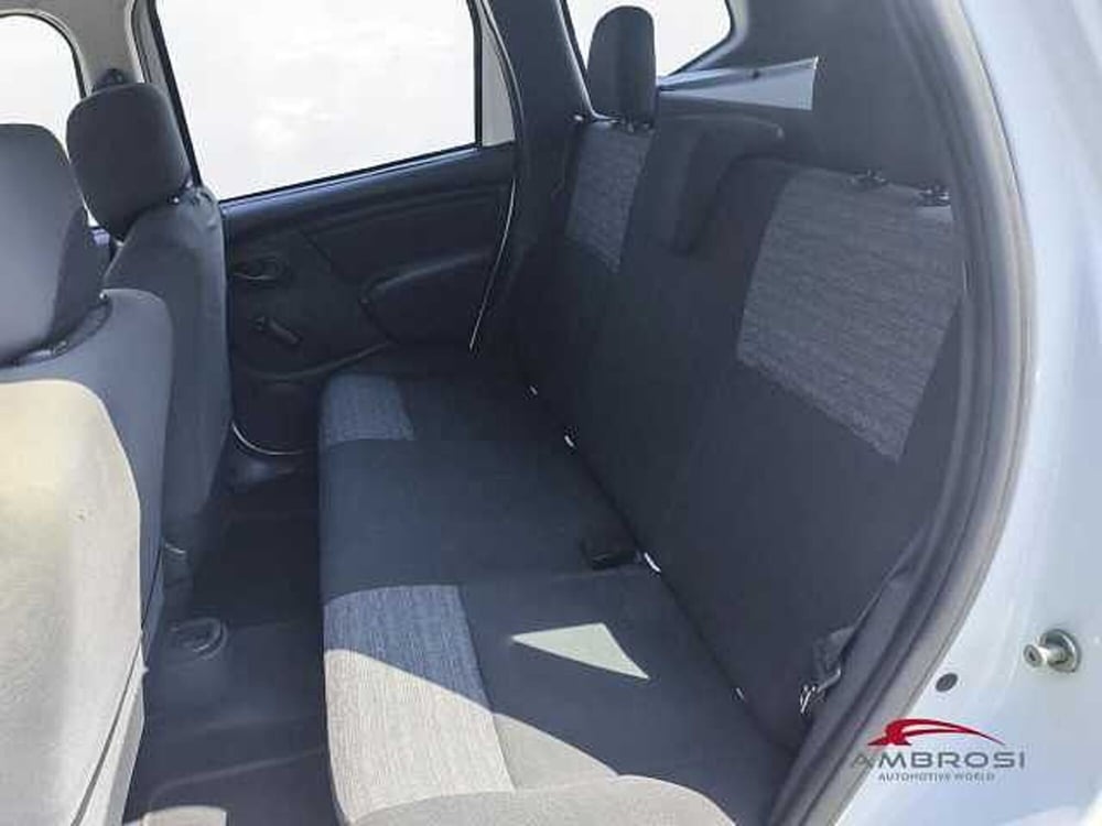 Dacia Duster usata a Viterbo (10)