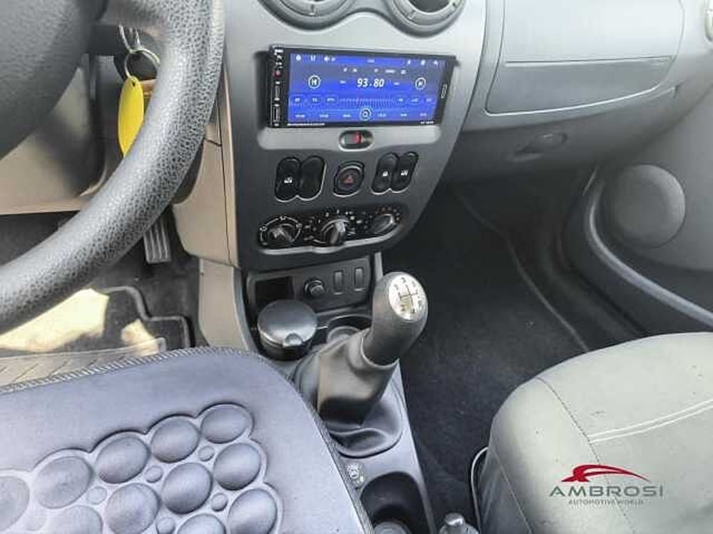 Dacia Duster usata a Viterbo (15)
