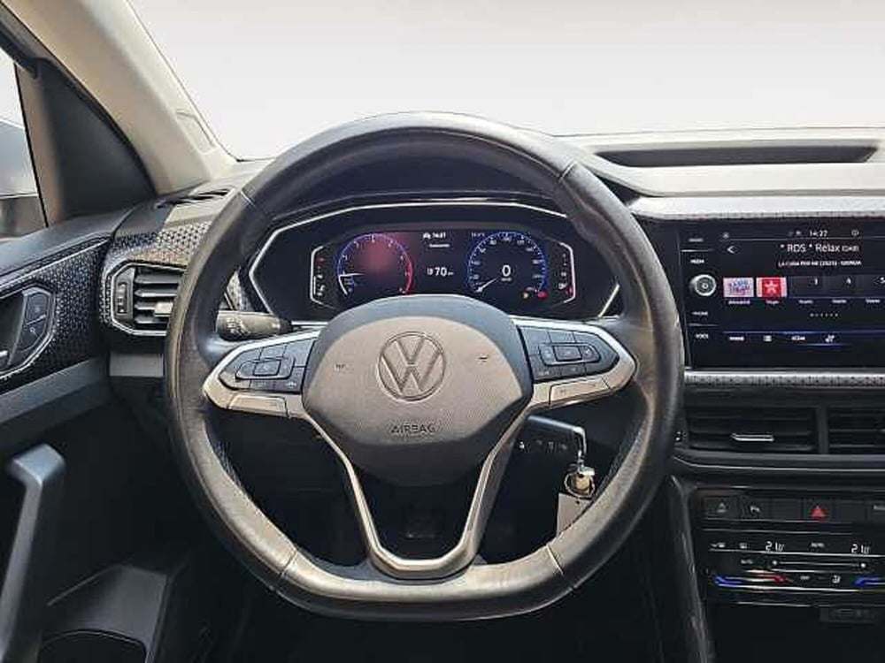 Volkswagen T-Cross usata a Lecco (11)