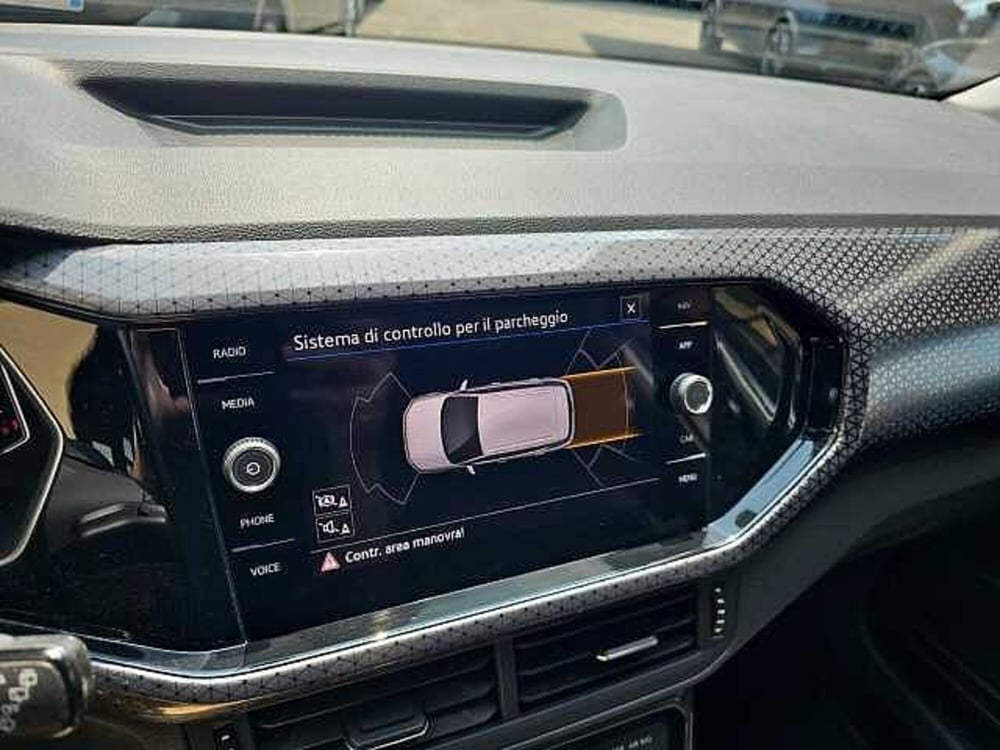 Volkswagen T-Cross usata a Lecco (17)