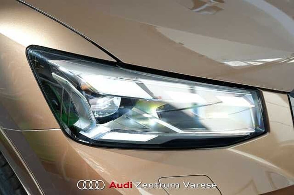 Audi Q2 nuova a Varese (2)