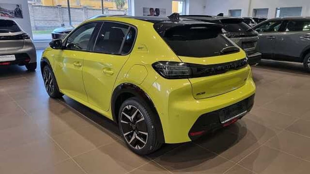 Peugeot 208 usata a Milano (4)