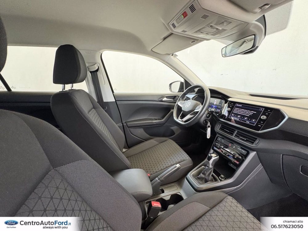 Volkswagen T-Cross usata a Roma (6)