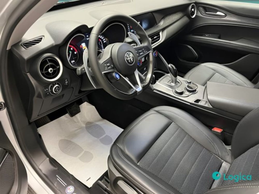 Alfa Romeo Stelvio usata a Biella (17)