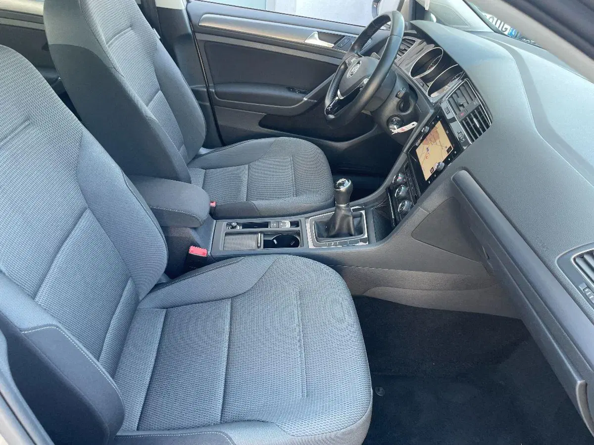 Volkswagen Golf usata a Lecce (18)
