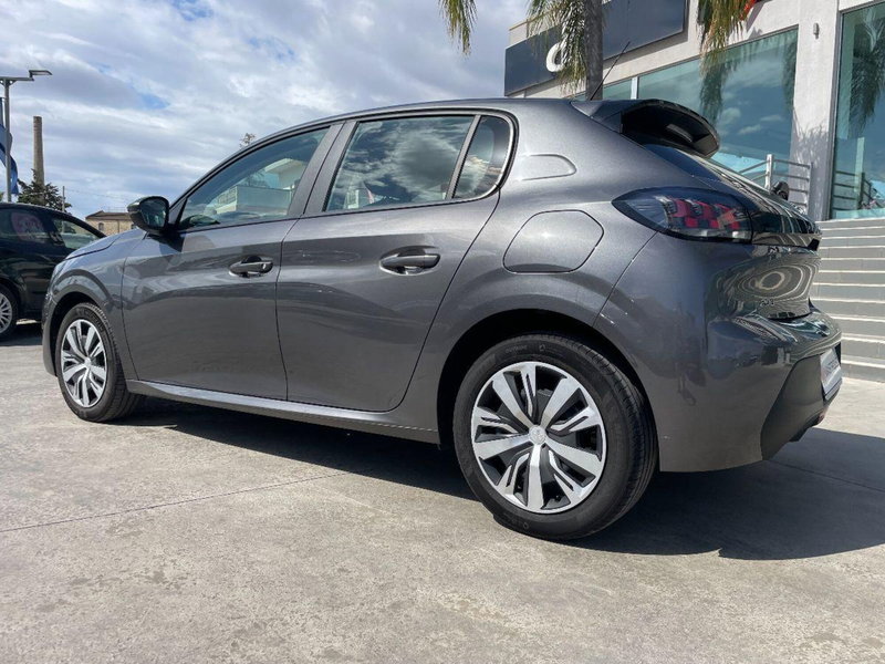 Peugeot 208 usata a Lecce (15)