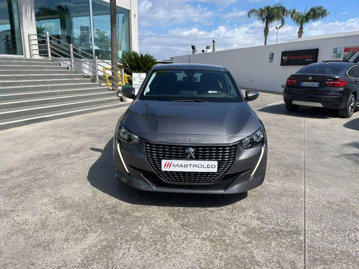 Peugeot 208 usata a Lecce (5)