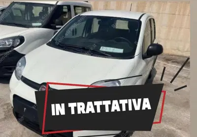 Fiat Panda 1.0 firefly hybrid Pop s&amp;s 70cv del 2024 usata a Tricase
