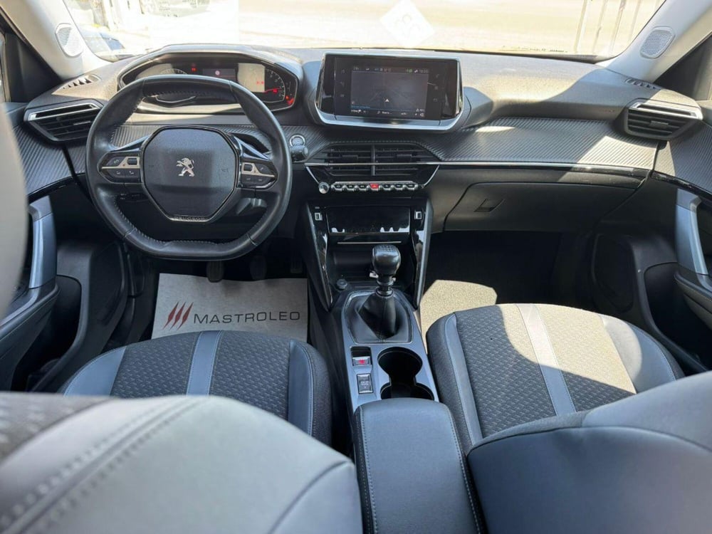 Peugeot 2008 usata a Lecce (11)